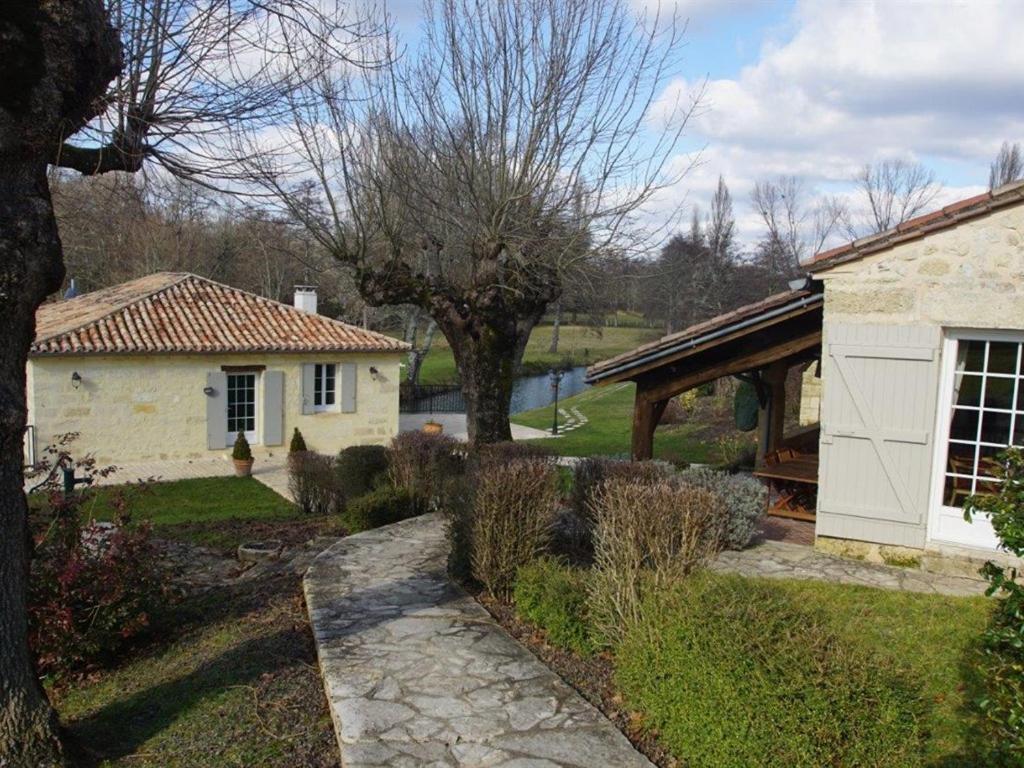 Hotel Moulin Notre Dame Saint-Genès-de-Castillon Exterior foto
